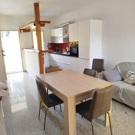 Apartment The Apricot House, Alle Porte Di *