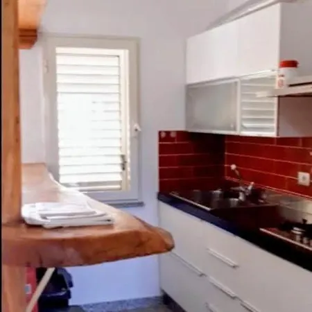 The Apricot House, Alle Porte Di Apartment